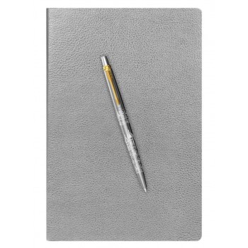 Подарочный набор: Шариковая ручка Parker Jotter Russia SE, цвет: St. Steel GT и Ежедневник недатированный серебристый