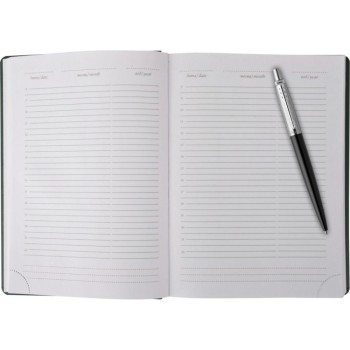 Подарочный набор Parker: Ежедневник черный из эко-кожи с тиснением и ручка шариковая Jotter Essential Satin Black CT, корпус черного цвета