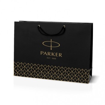 Подарочный набор Parker: Ежедневник черный из эко-кожи с тиснением и ручка шариковая Jotter Essential Satin Black CT, корпус черного цвета